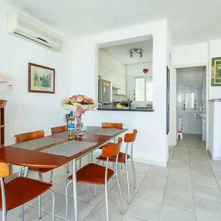 Villa Margo By The Sea *