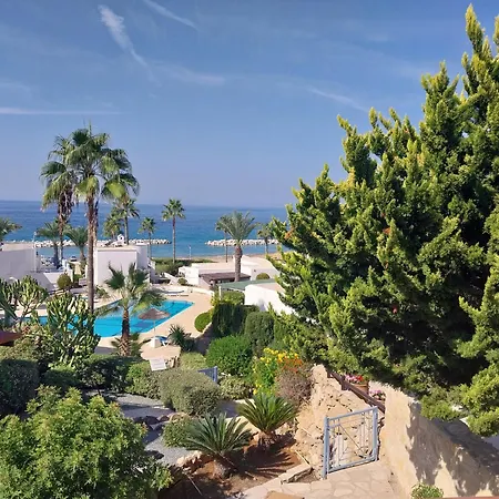 וילה Margo By The Sea