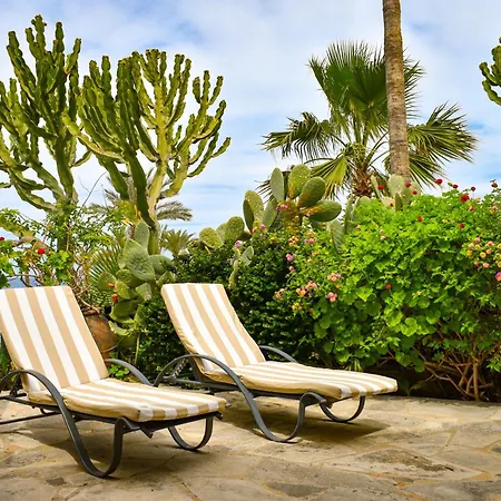 Villa Margo By The Sea *