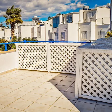Villa Margo By The Sea Paphos