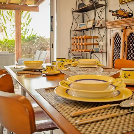 Margo By The Sea Villa *