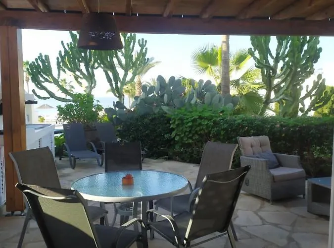 Margo By The Sea Villa *