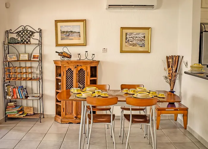 Вилла Margo By The Sea *