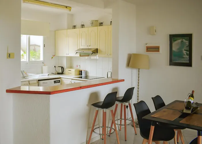 Margo By The Sea Пафос