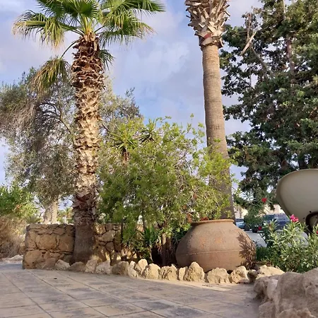 Villa Margo By The Sea Paphos