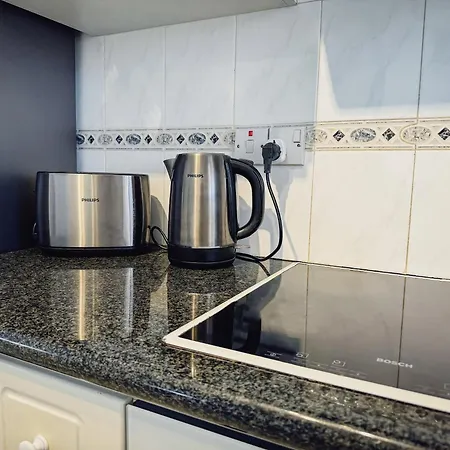 فيلة Margo By The Sea