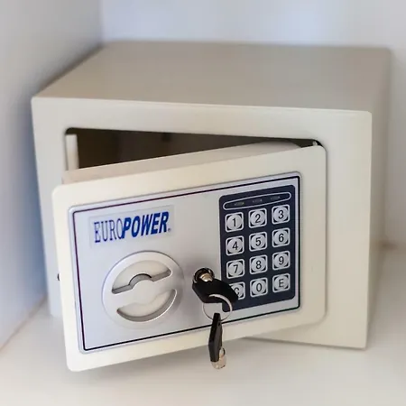 فيلة Margo By The Sea